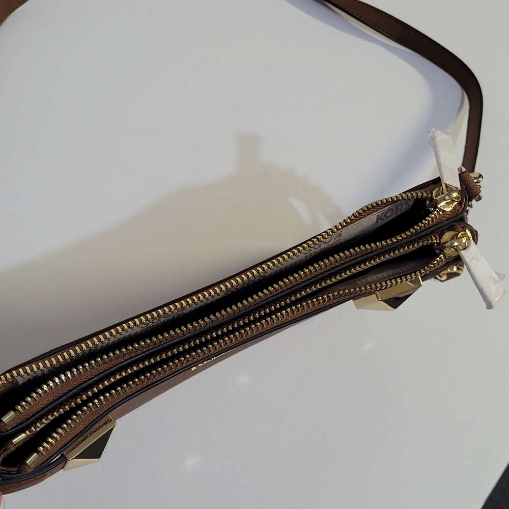Micheal Kors Karla Crossbody - Picture 7 of 13